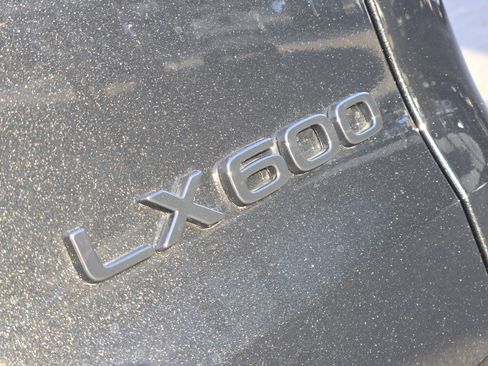 New 2026 Lexus LX 600 4WD w/ Accessory Package (2T) image 7