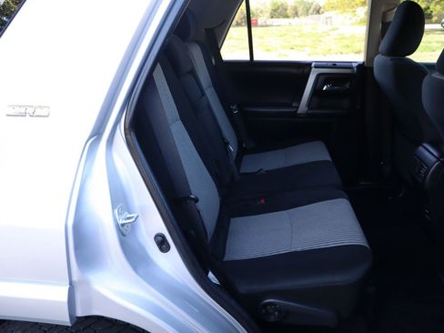 Used 2016 Toyota 4Runner SR5 AWD/4WD image 20