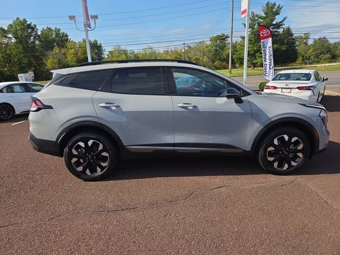 Used 2023 Kia Sportage X-Line w/ X-Line Premium Package image 2