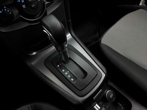 Used 2017 Ford Fiesta S image 19