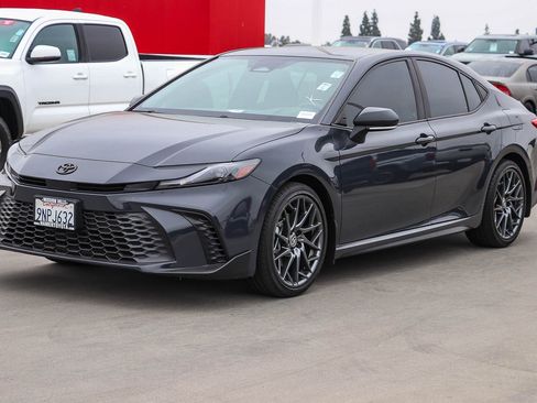 Certified 2025 Toyota Camry SE FWD image 3