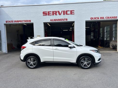Used 2021 Honda HR-V EX image 8