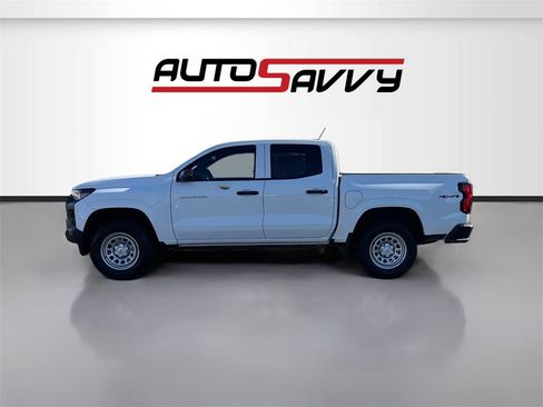 Used 2024 Chevrolet Colorado W/T w/ Safety Package image 4