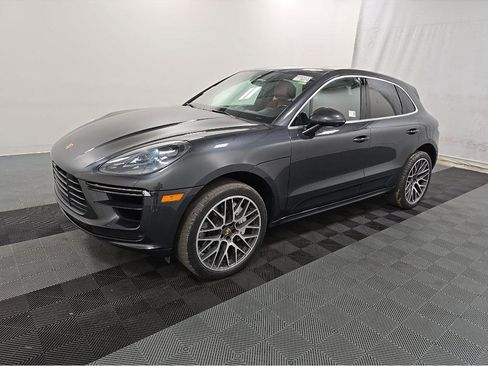 Used 2021 Porsche Macan Turbo AWD/4WD image 3
