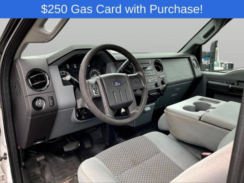 Used 2015 Ford F250 XL w/ Power Equipment Group AWD/4WD image 17