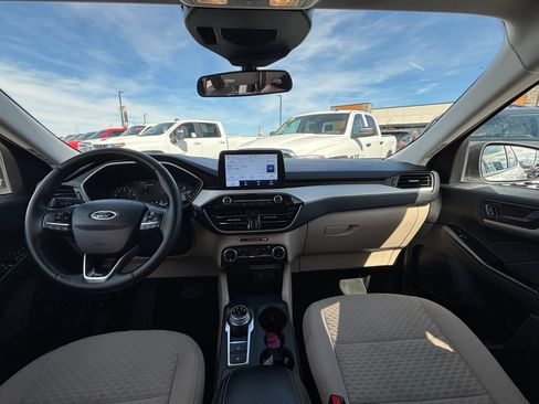 Used 2022 Ford Escape SE w/ Convenience Package FWD image 22