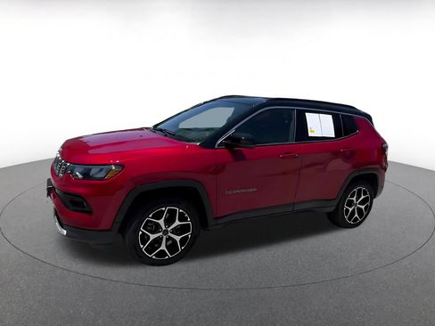 Used 2025 Jeep Compass Limited AWD/4WD image 8