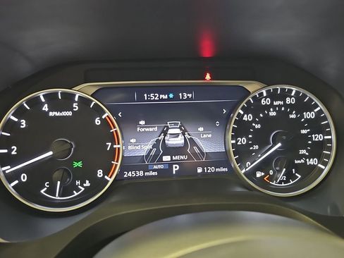 Used 2023 Nissan Rogue SV w/ SV Premium Package image 35