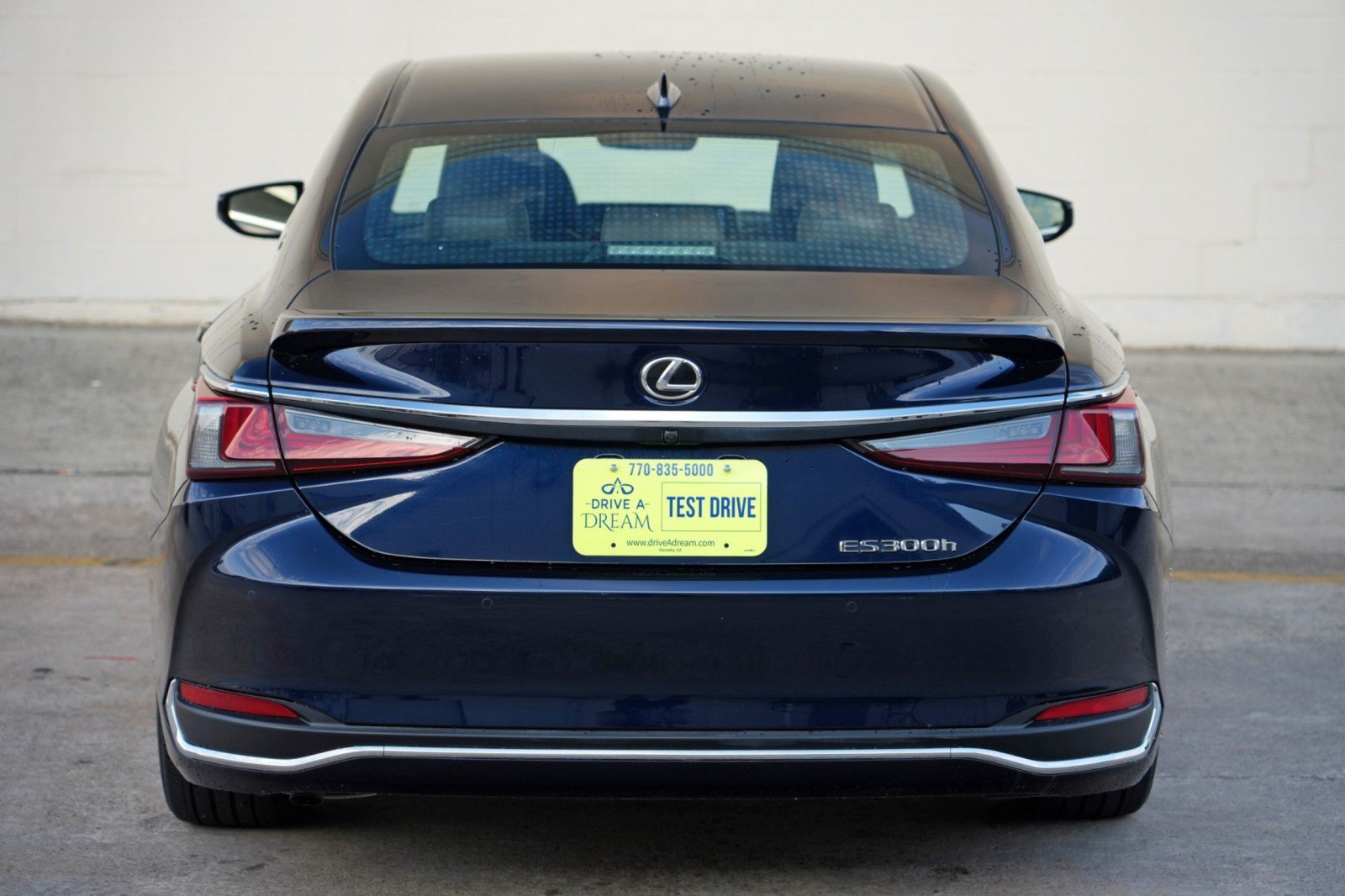 Used 2024 Lexus ES 300h Ultra Luxury w/ Accessory Package (Z2) FWD image 56