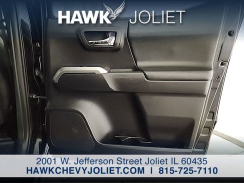 Used 2020 Toyota Tacoma Limited AWD/4WD image 23