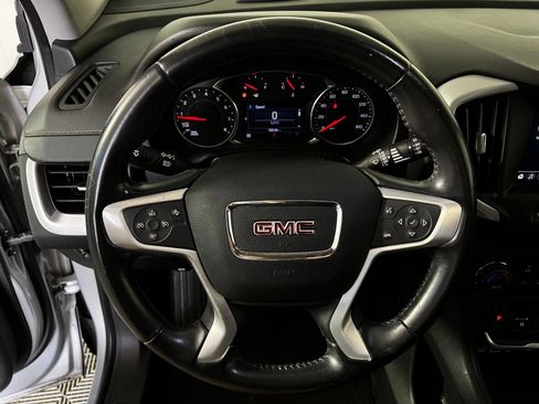 Used 2020 GMC Terrain SLE w/ Driver Convenience Package FWD image 9