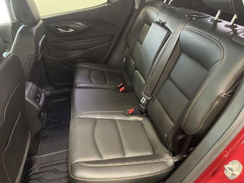 Used 2019 GMC Terrain SLT w/ Preferred Package FWD image 10