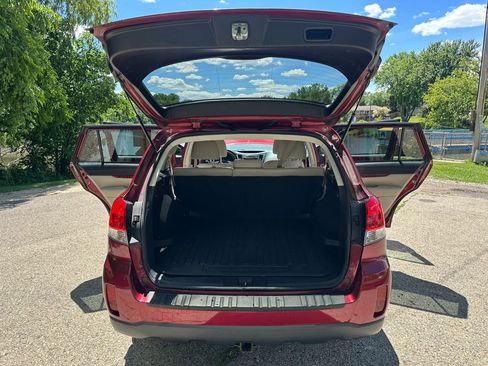 Used 2011 Subaru Outback 2.5i Limited w/ PWR Moonroof Pkg AWD/4WD image 13