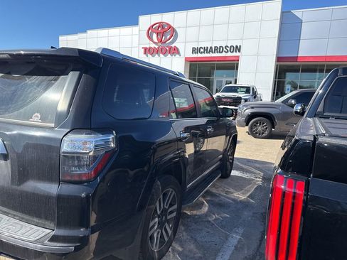 Used 2018 Toyota 4Runner Limited image 3