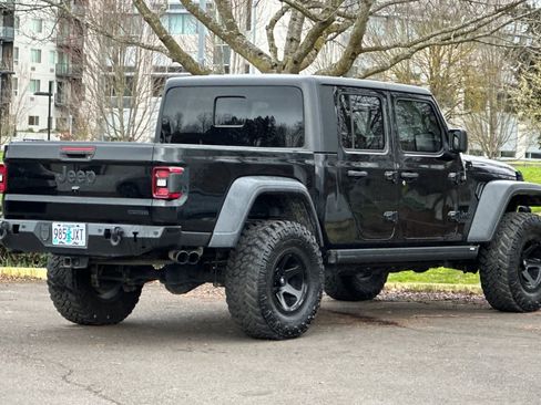 Used 2020 Jeep Gladiator Sport w/ Quick Order Package 24S image 2