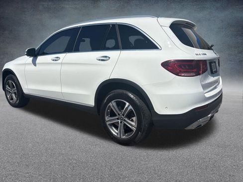 Used 2022 Mercedes-Benz GLC 300 4MATIC image 3