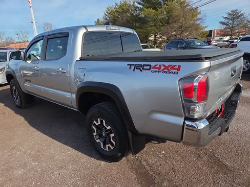 Certified 2023 Toyota Tacoma TRD Off-Road image 5