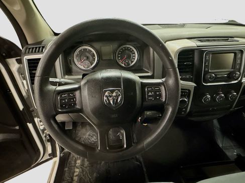 Used 2019 RAM 1500 Classic SLT image 13
