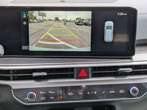 New 2026 Kia Sorento S FWD image 17