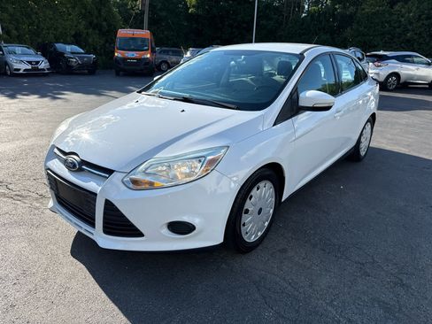 Used 2014 Ford Focus SE FWD image 7