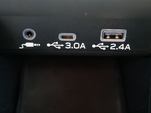 Used 2025 Subaru Outback Wilderness AWD/4WD image 29