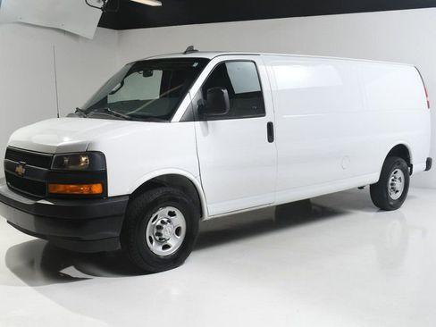Used 2021 Chevrolet Express 2500 Extended w/ Driver Convenience Package image 3