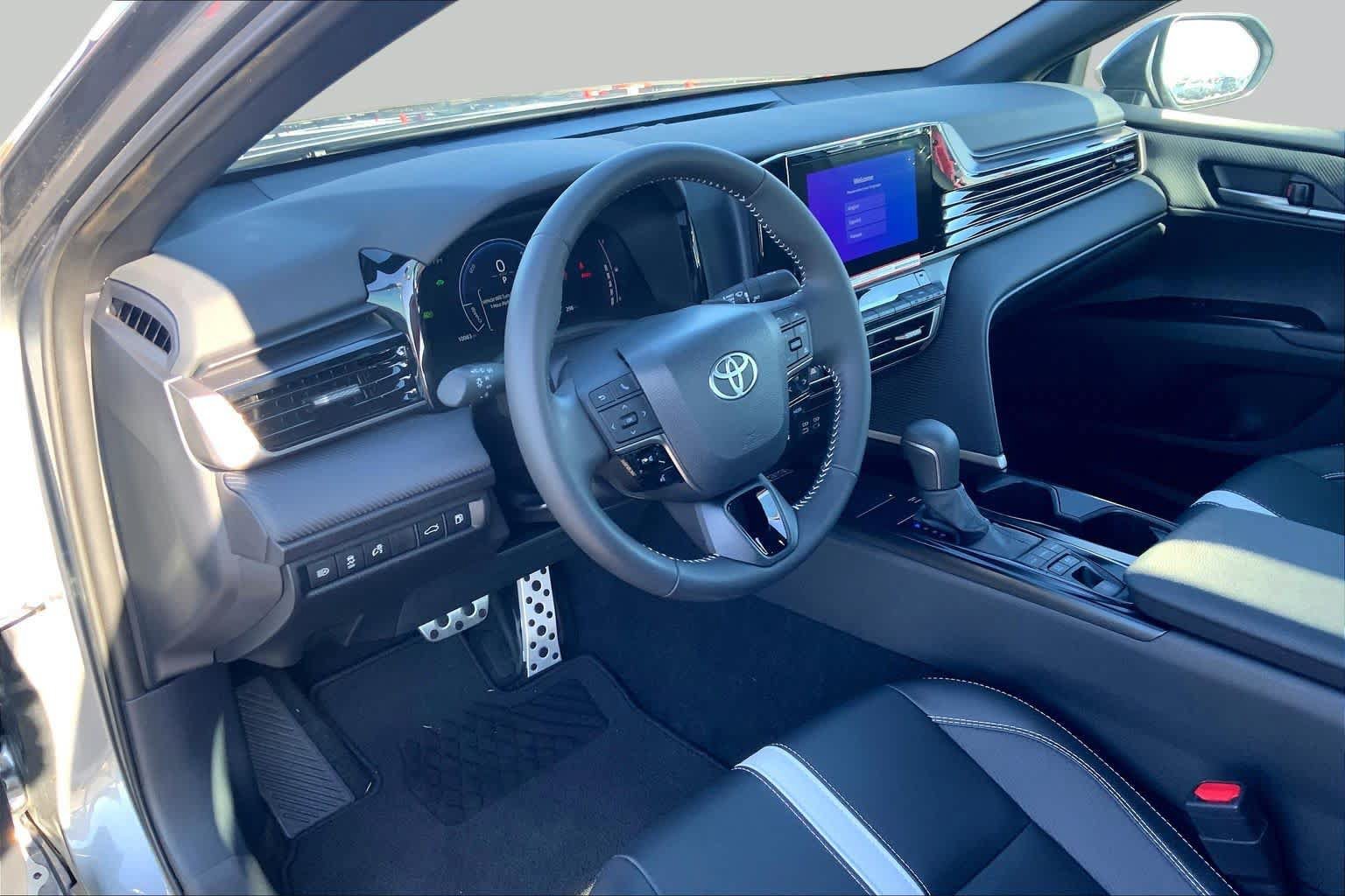 Certified 2026 Toyota Camry SE w/ Convenience Package FWD image 18