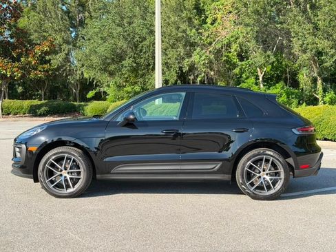 Certified 2026 Porsche Macan AWD/4WD image 2