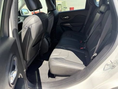 Used 2021 Jeep Cherokee Limited AWD/4WD image 12