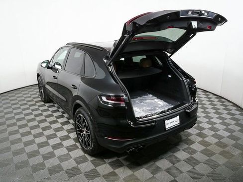 New 2026 Porsche Cayenne AWD/4WD image 30