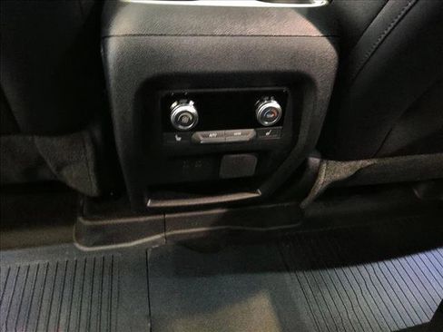 New 2026 GMC Acadia Denali w/ Super Cruise Package image 17