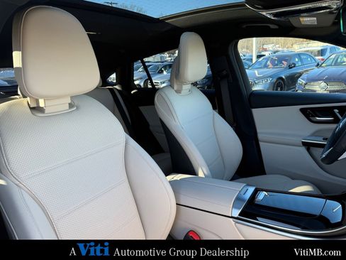 Certified 2025 Mercedes-Benz GLC 300 4MATIC image 31