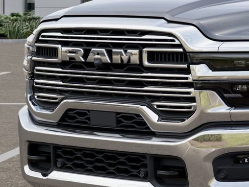 New 2025 RAM 2500 Laramie AWD/4WD image 11