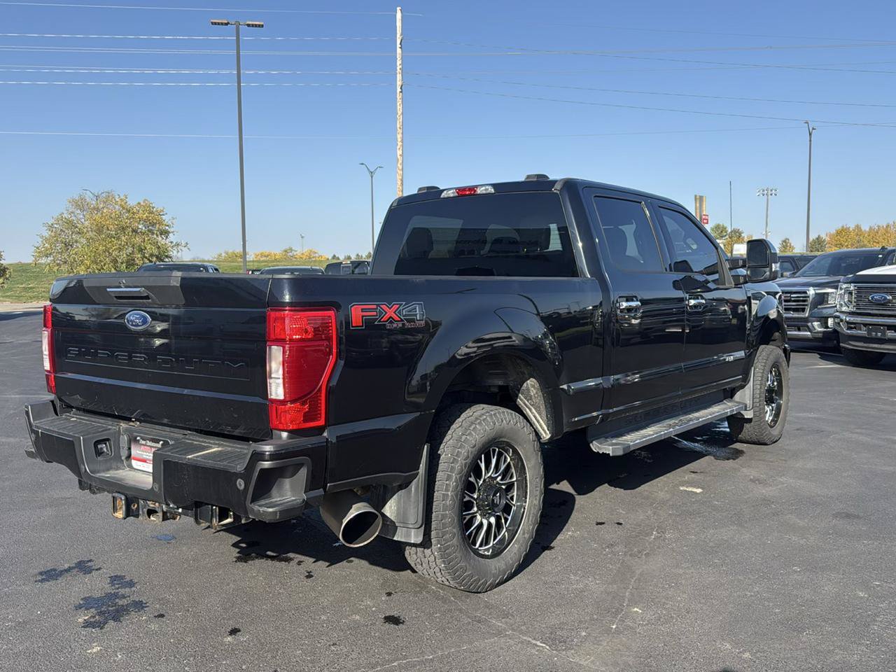 Used 2022 Ford F350 XLT w/ XLT Premium Package AWD/4WD image 5