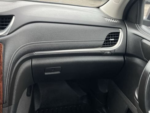 Used 2013 Chevrolet Traverse LT w/ All-Star Edition image 16