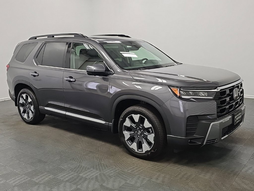 New 2026 Honda Pilot Touring image 2