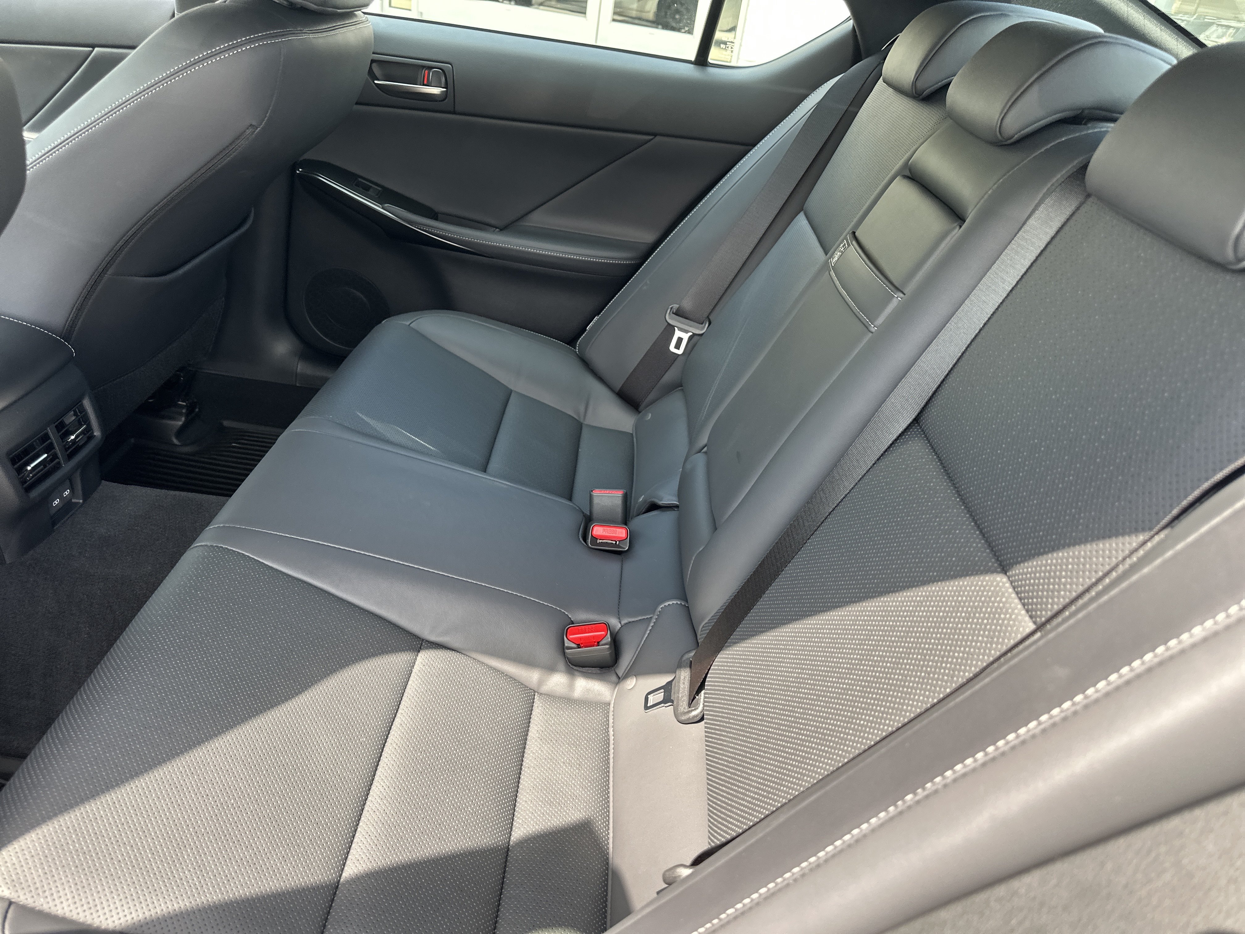 Used 2026 Lexus IS 350 F Sport RWD image 12