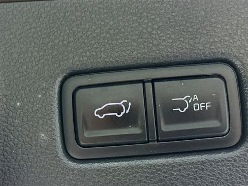 Used 2025 Kia Telluride S image 32