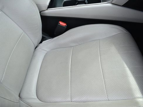 Used 2018 Honda Accord LX image 23