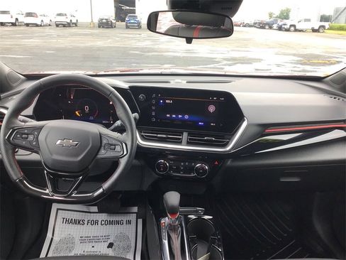 Used 2024 Chevrolet Trax RS image 22