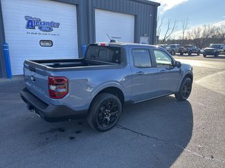 New 2025 Ford Maverick Lariat w/ Black Appearance Package video 3