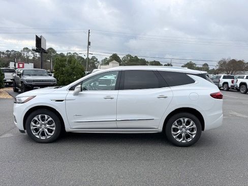 Used 2021 Buick Enclave Avenir w/ Avenir Technology Package image 1