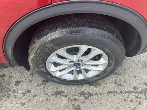 Used 2022 Ford Escape SE w/ Cold Weather Package image 18