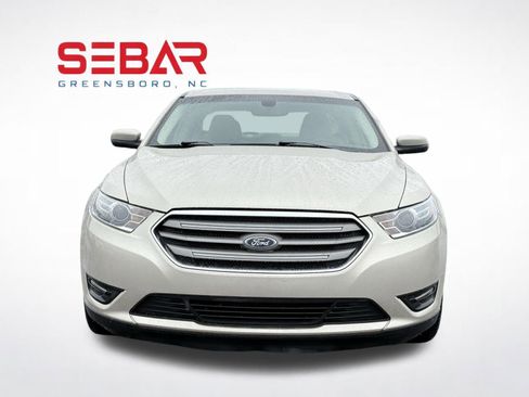 Used 2018 Ford Taurus SEL w/ Equipment Group 201A image 3