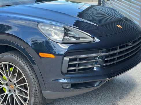 Certified 2022 Porsche Cayenne E-Hybrid image 12