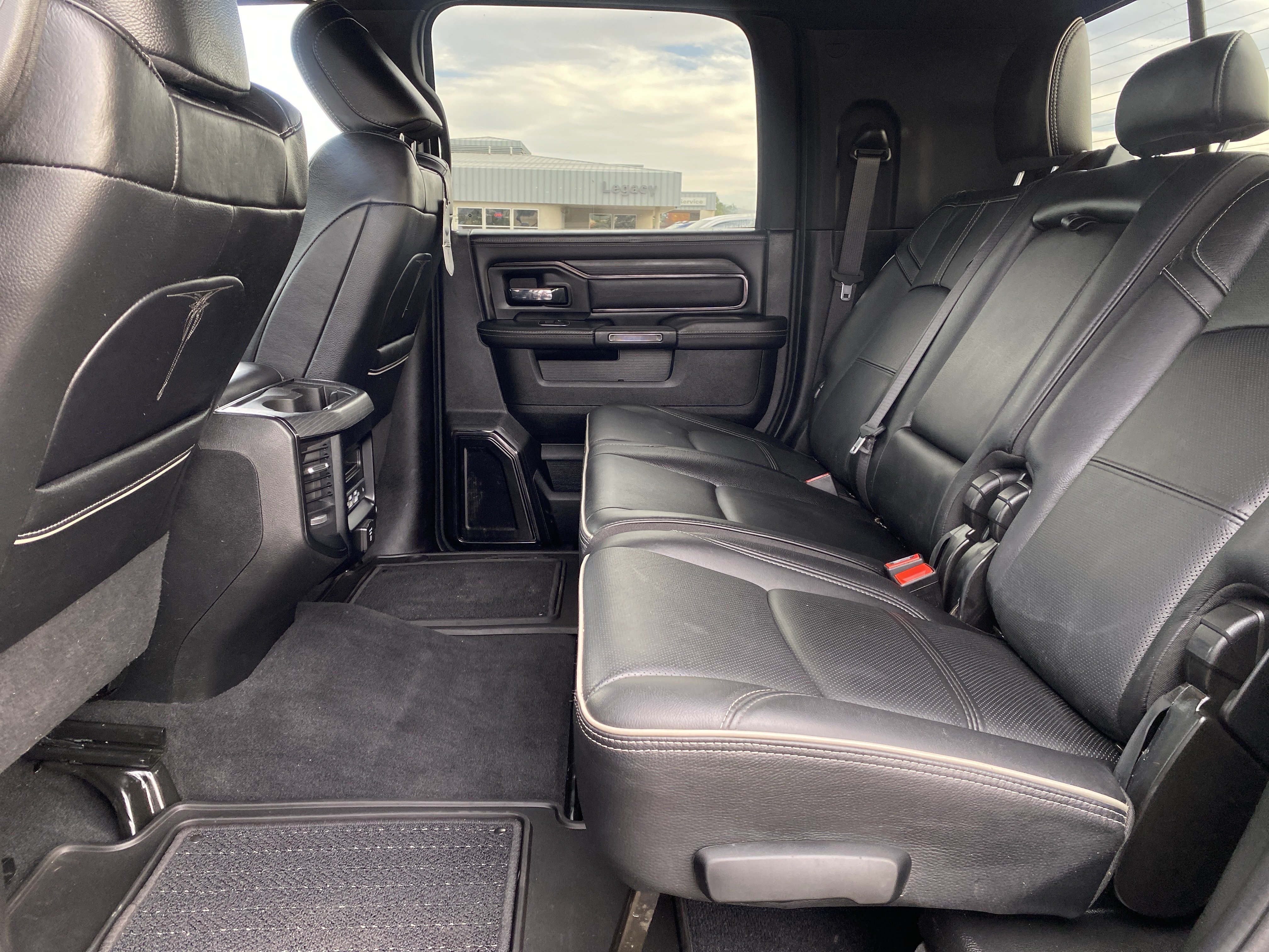 Used 2024 RAM 2500 Limited AWD/4WD image 25