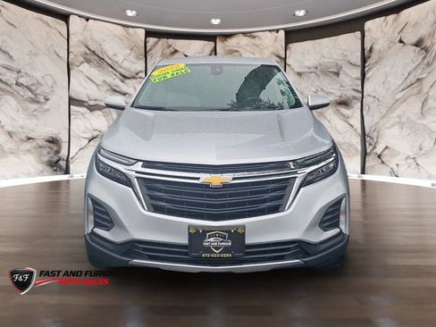 Used 2022 Chevrolet Equinox LT w/ LPO, Floor Liner Package AWD/4WD image 2