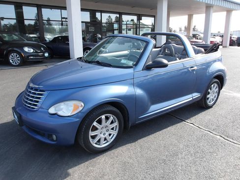 Used 2007 Chrysler PT Cruiser Convertible w/ Spring Special Group FWD image 9