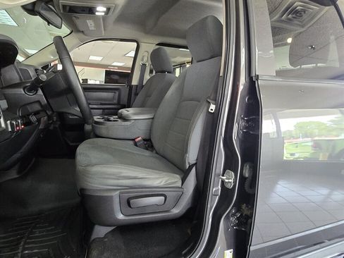 Used 2014 RAM 1500 Express AWD/4WD image 9