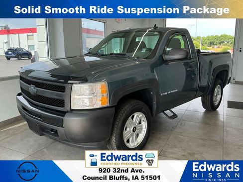 Used 2009 Chevrolet Silverado 1500 W/T AWD/4WD image 5